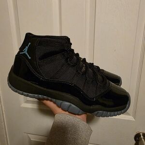 Brand new ds jordan 11 gamma retro size 6 gradeschool.